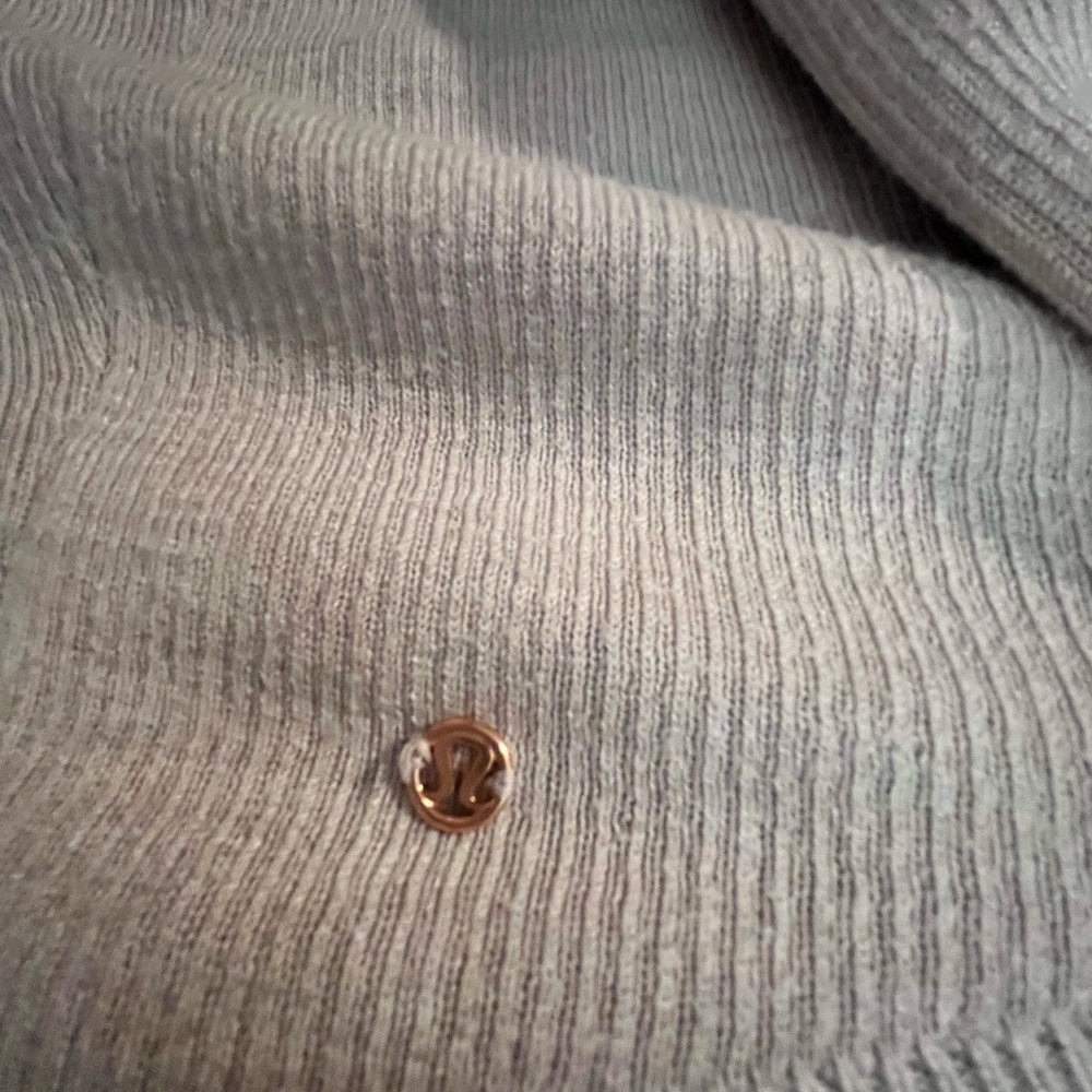 🍋Lululemon pale pink sweater - Picture 3 of 7